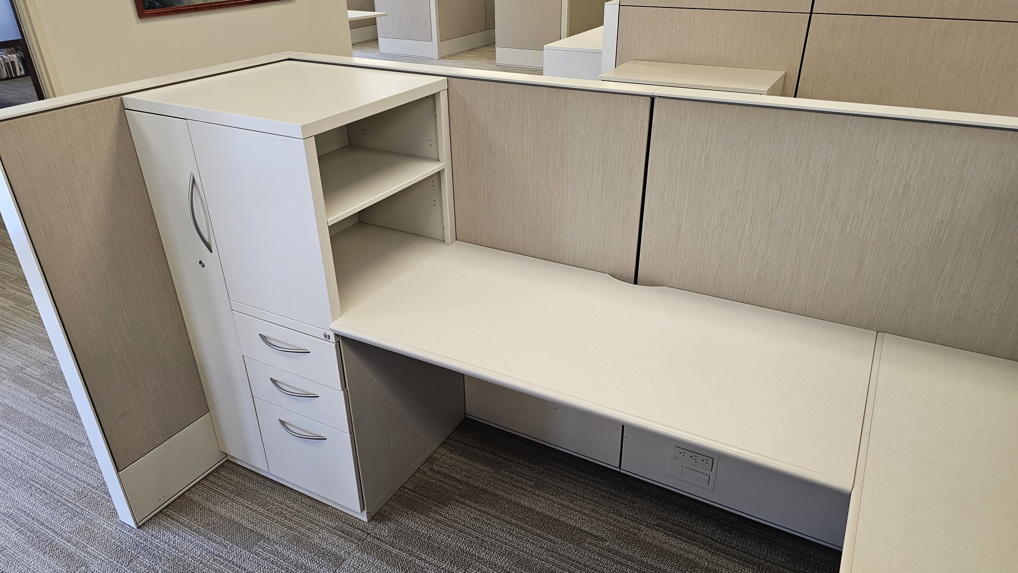 Haworth Compose Workstations - Image 3